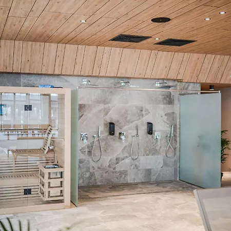 Rayan In Odyssey Pool & Fitness-parking