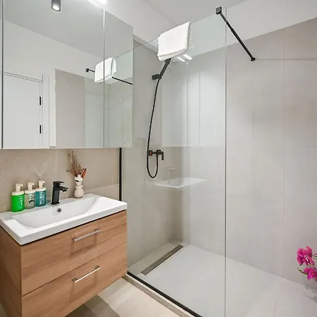 Rayan In Odyssey Pool & Fitness-parking *