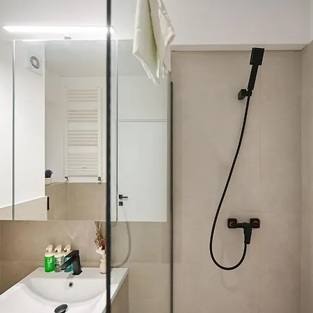 Rayan In Odyssey Pool & Fitness-parking *